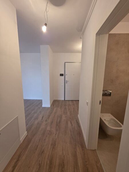 Metrou Nicolae Teclu, complex Estoria, parcare, boxa, centrala, TVA inclus