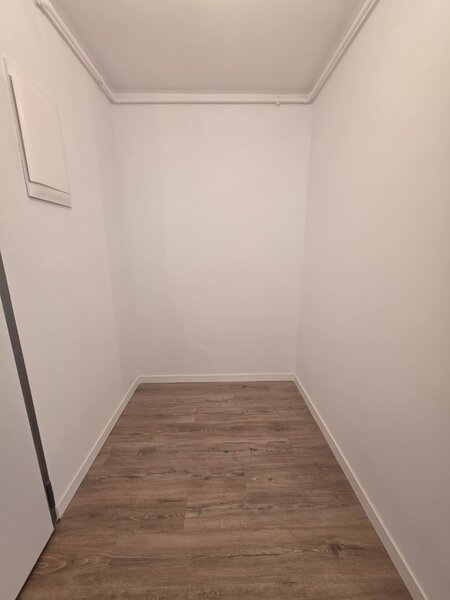 Metrou Nicolae Teclu, complex Estoria, parcare, boxa, centrala, TVA inclus