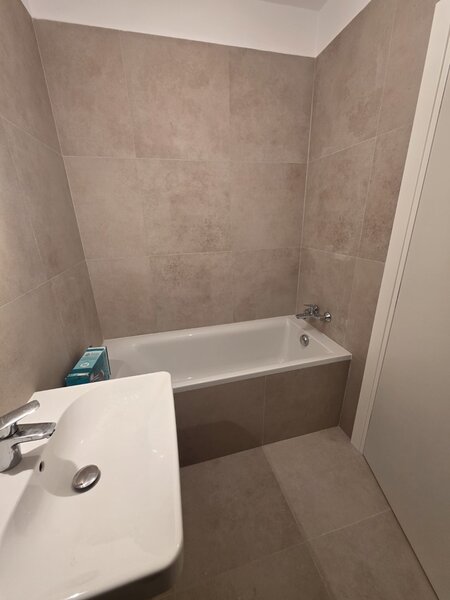 Metrou Nicolae Teclu, complex Estoria, parcare, boxa, centrala, TVA inclus